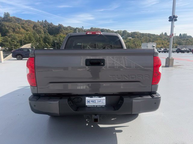 Used 2015 Toyota Tundra Limited w/ Limited Premium Package AWD/4WD image 4
