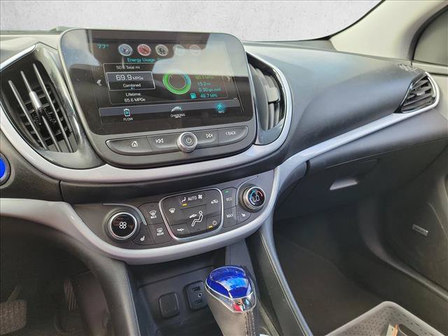 Used 2017 Chevrolet Volt LT w/ Comfort Package FWD image 19