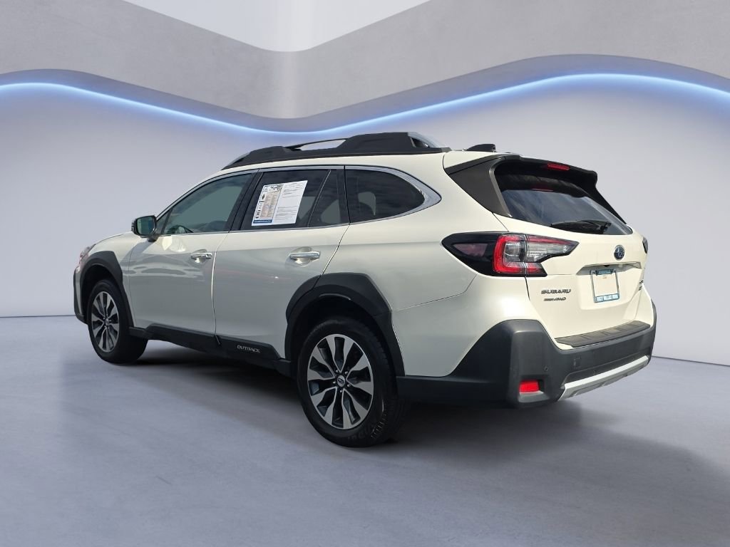 Used 2023 Subaru Outback Touring image 4