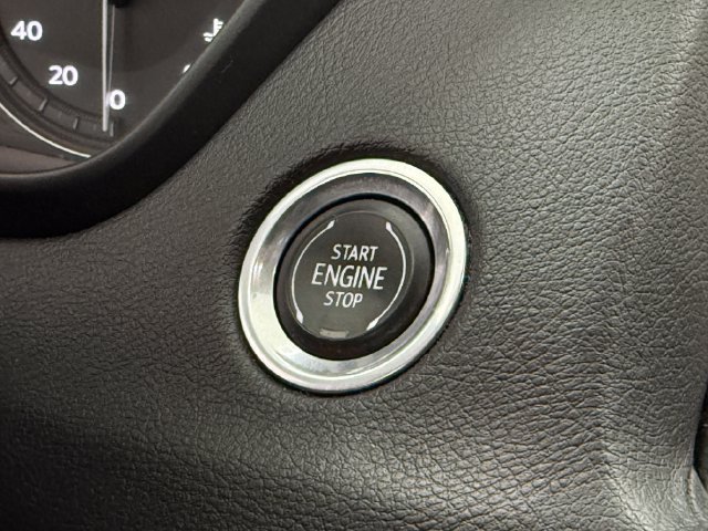 Used 2020 Cadillac XT4 Sport FWD image 15