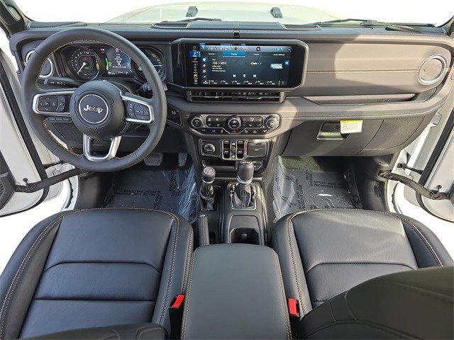 Used 2024 Jeep Wrangler Sahara w/ Technology Group image 9