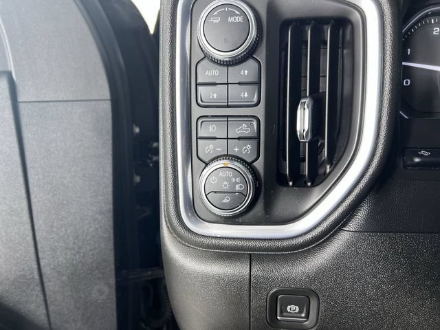 Used 2021 GMC Sierra 2500 AT4 w/ AT4 Premium Plus Package AWD/4WD image 18