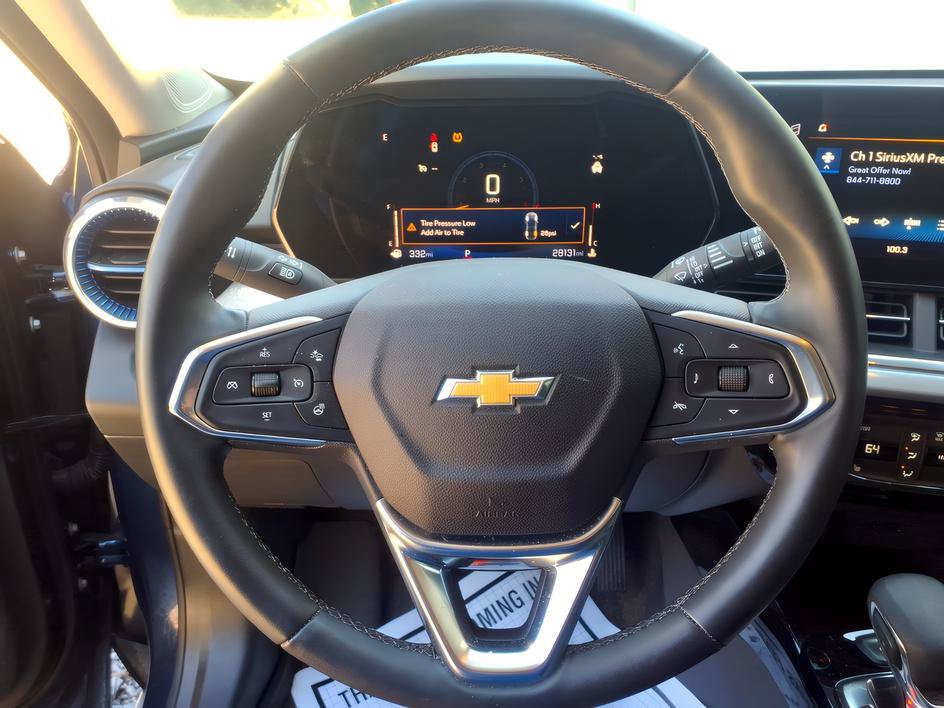 Used 2024 Chevrolet Trax LT w/ Driver Confidence Package FWD image 23