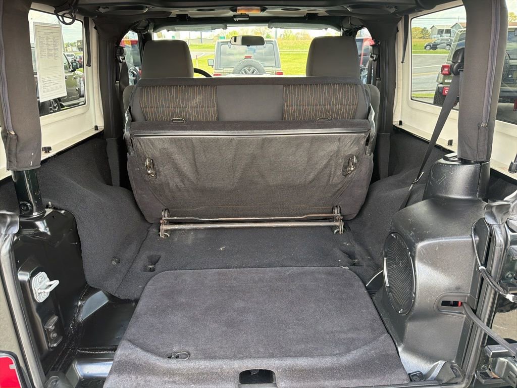 Used 2012 Jeep Wrangler Sahara w/ Connectivity Group image 11