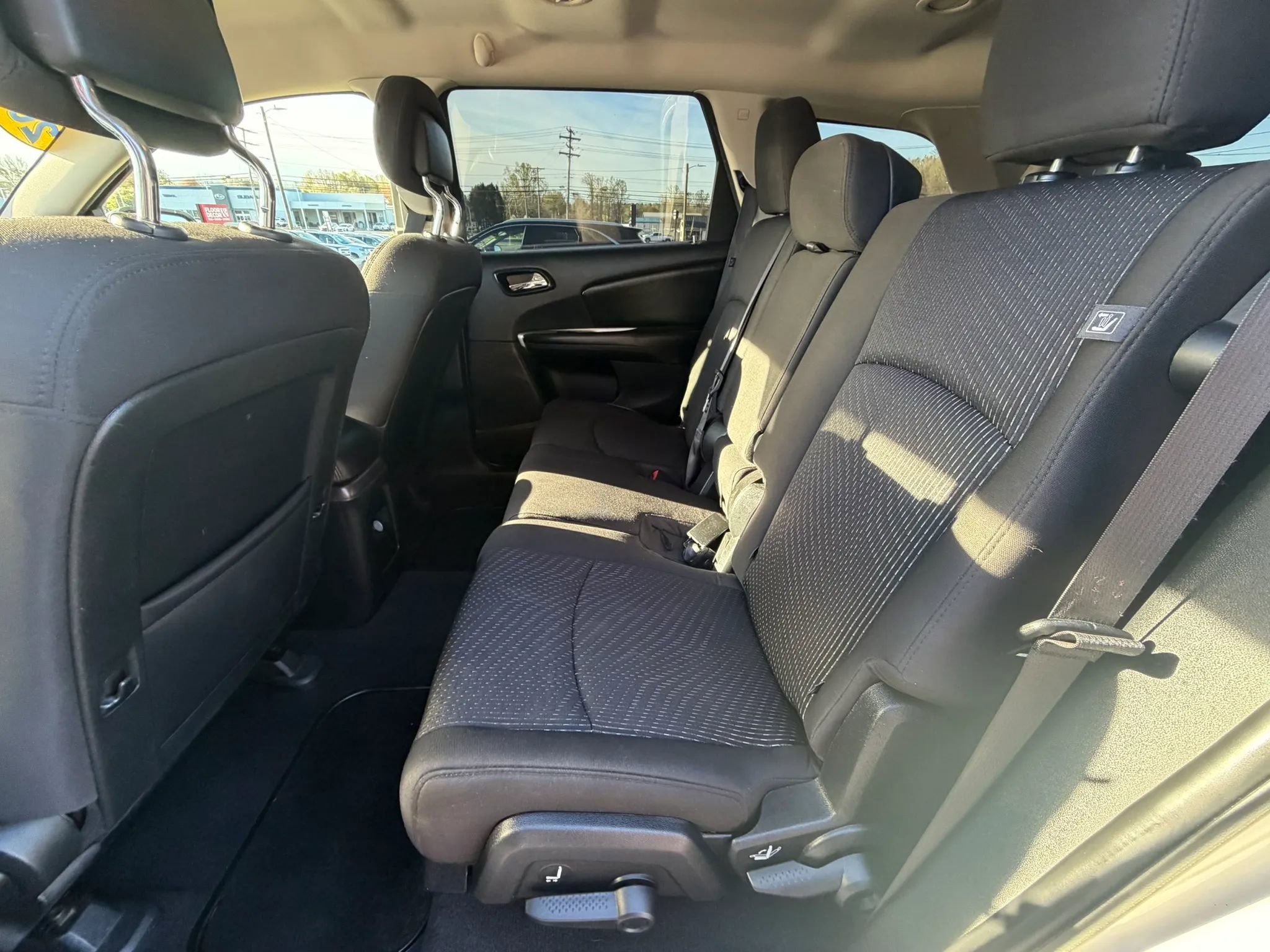 Used 2017 Dodge Journey SXT w/ Comfort/Convenience Group image 13