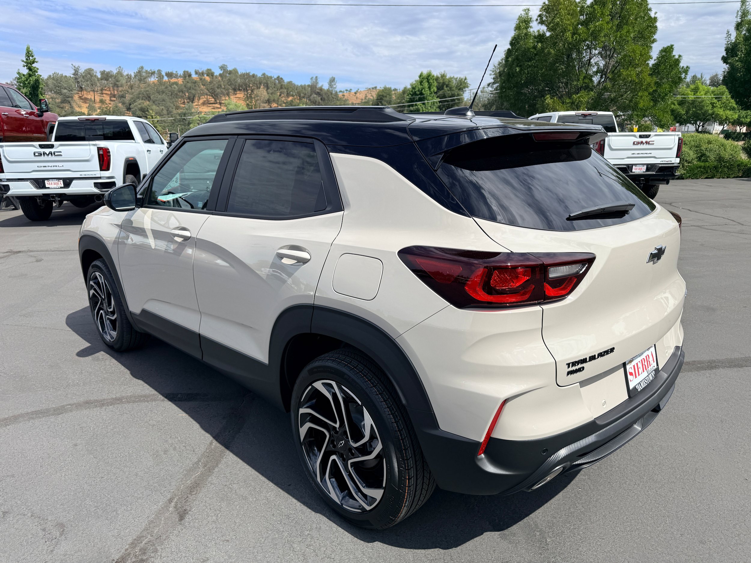 New 2026 Chevrolet TrailBlazer RS w/ Convenience Package AWD/4WD image 6