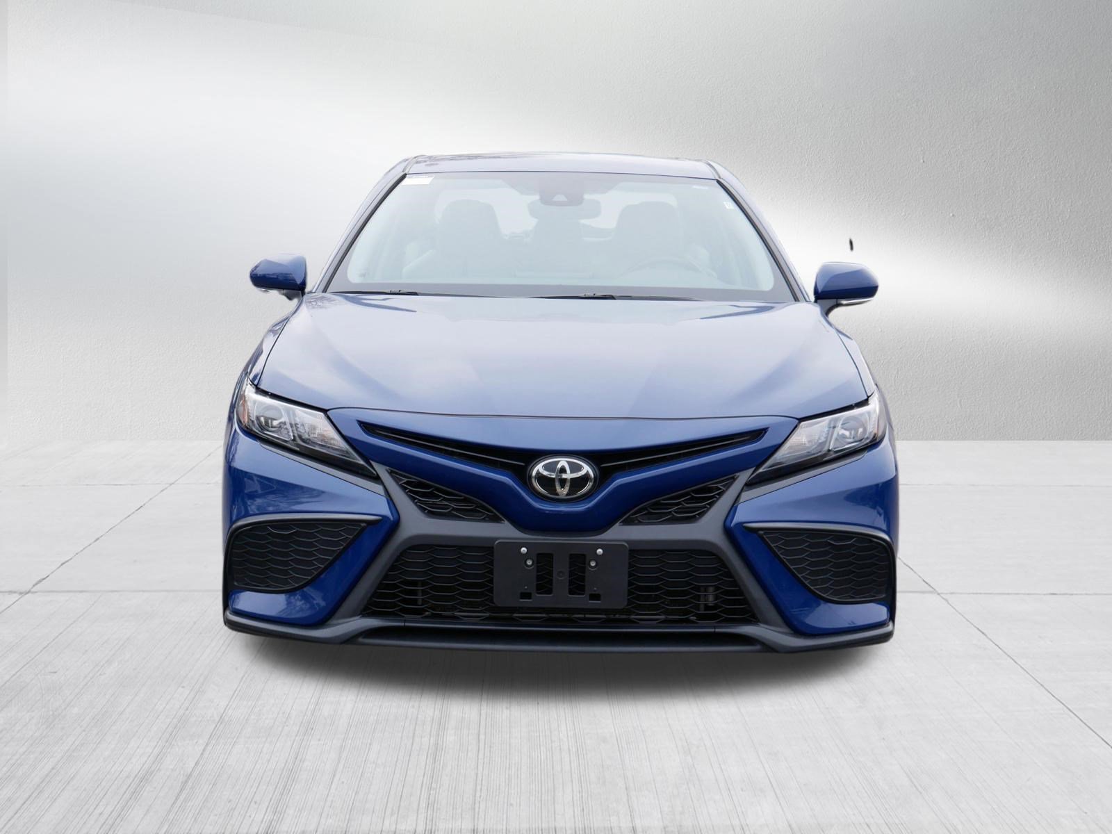 Certified 2024 Toyota Camry SE w/ Convenience Package image 2