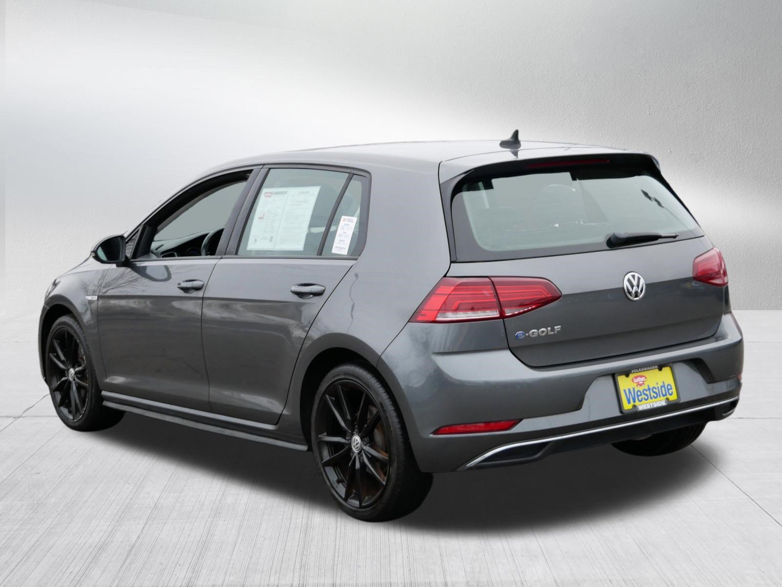 Used 2019 Volkswagen e-Golf SE w/ Driver Assistance Package image 5