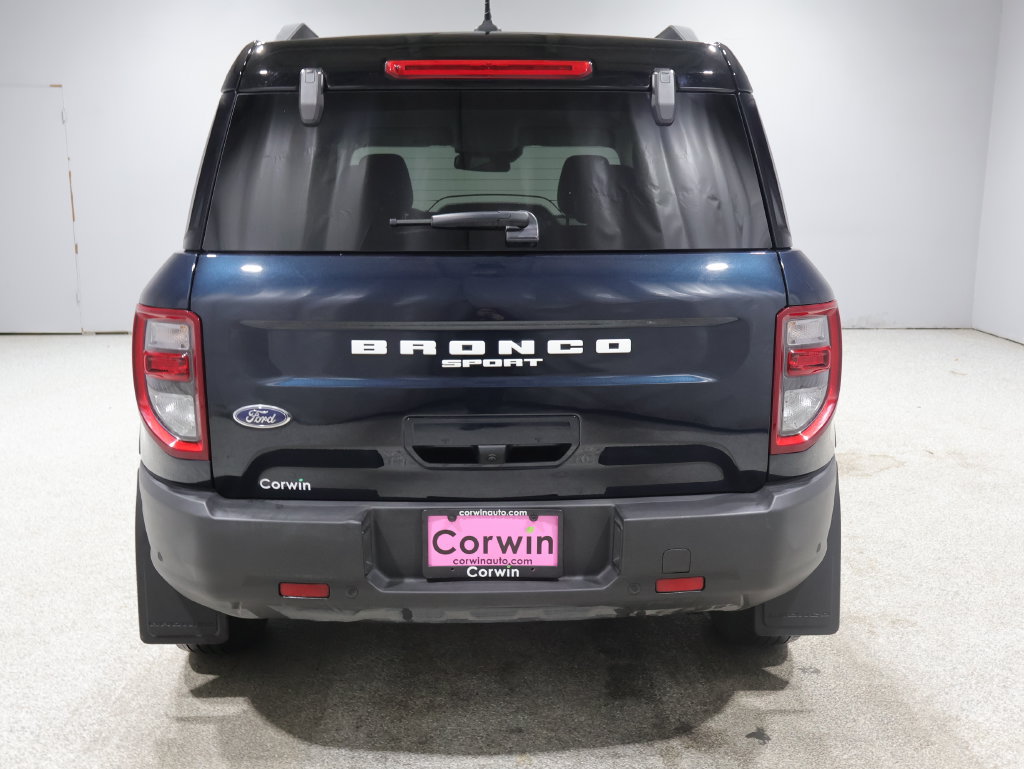 Used 2023 Ford Bronco Sport Outer Banks w/ Tech Package AWD/4WD image 3