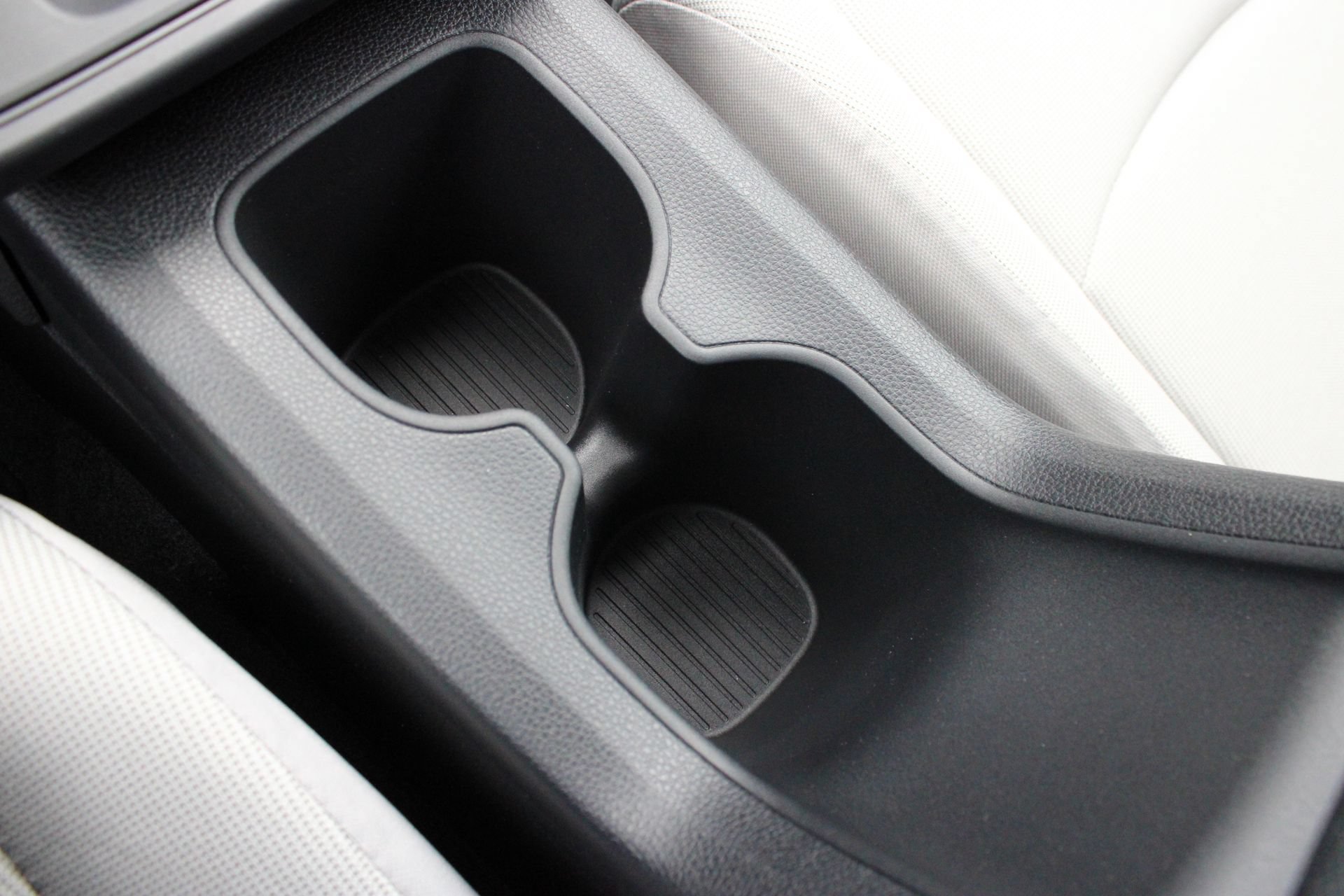 New 2026 Toyota Corolla Cross L AWD/4WD image 39