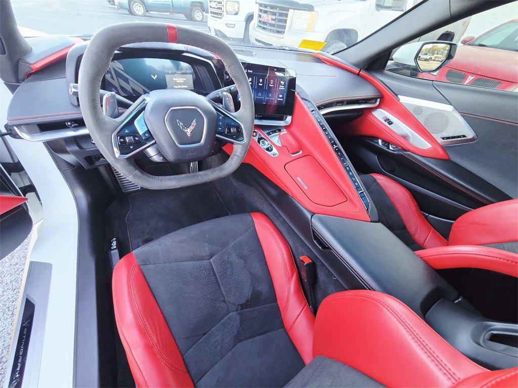 Used 2024 Chevrolet Corvette Stingray Preferred Cpe w/ Z51 Performance Package image 9