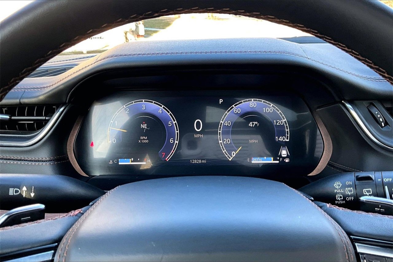 Certified 2025 Jeep Grand Cherokee Summit image 10