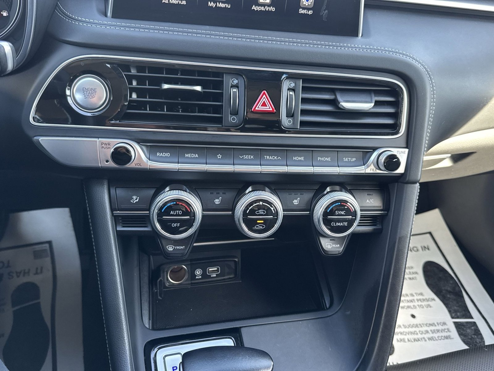 Used 2021 Genesis G70 2.0T image 20