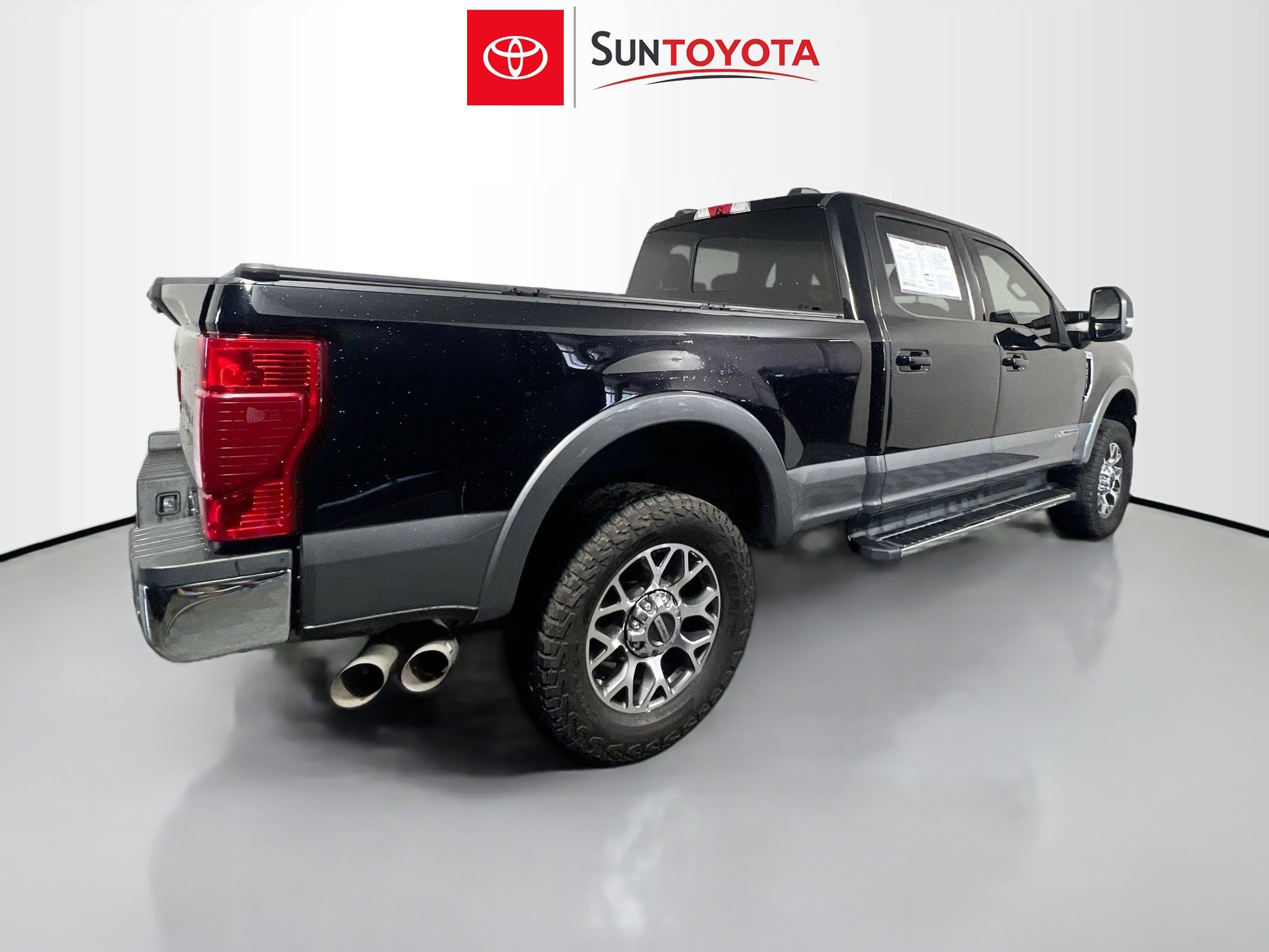 Used 2021 Ford F250 Lariat AWD/4WD image 4