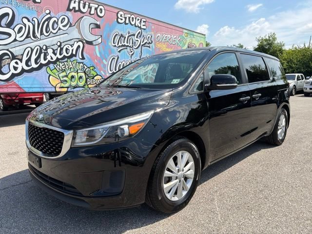 Used 2018 Kia Sedona LX FWD image 3