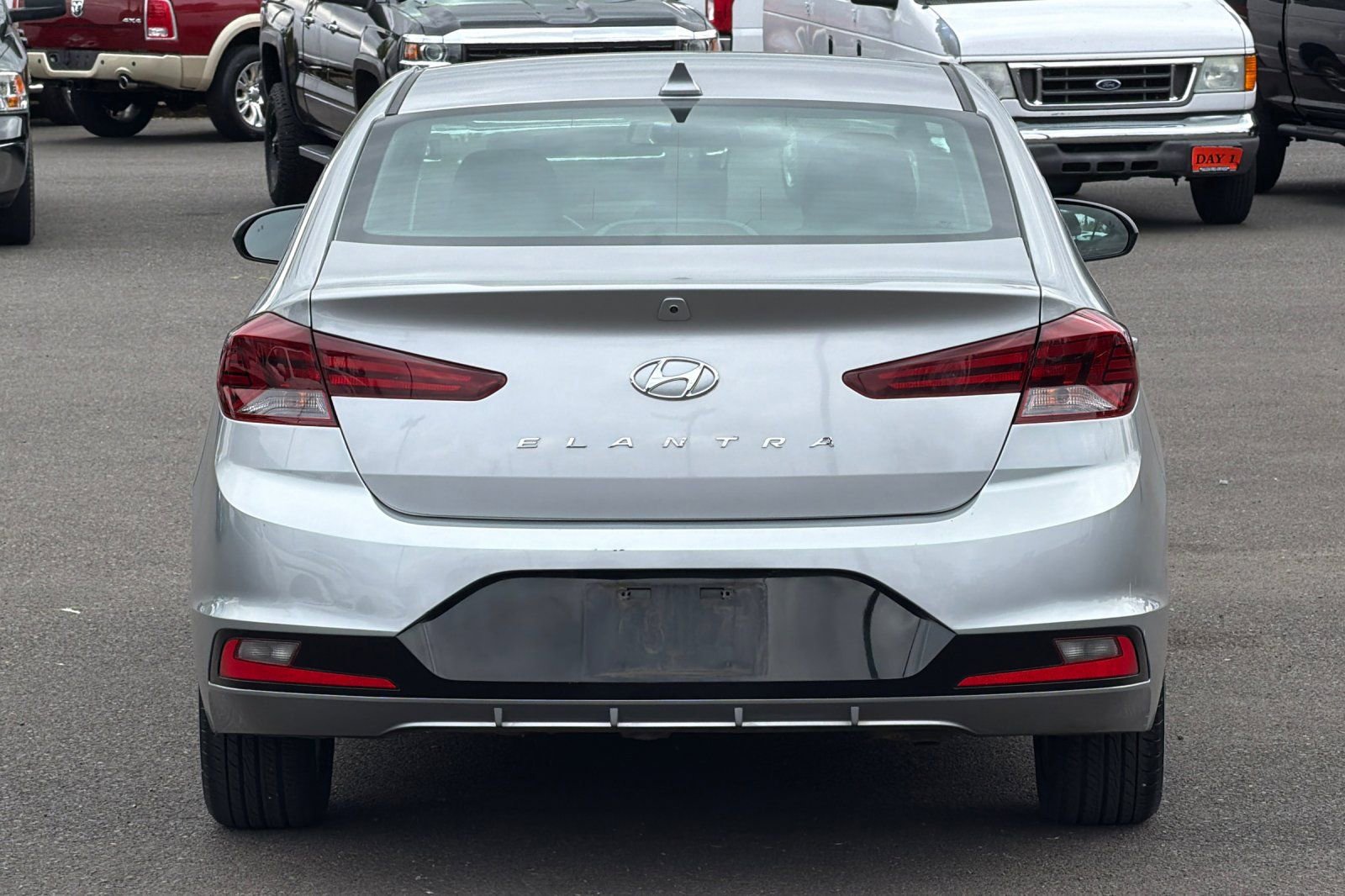 Used 2020 Hyundai Elantra SEL w/ Cargo Package (C1) FWD image 6