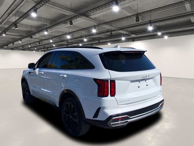 Certified 2023 Kia Sorento SX image 5