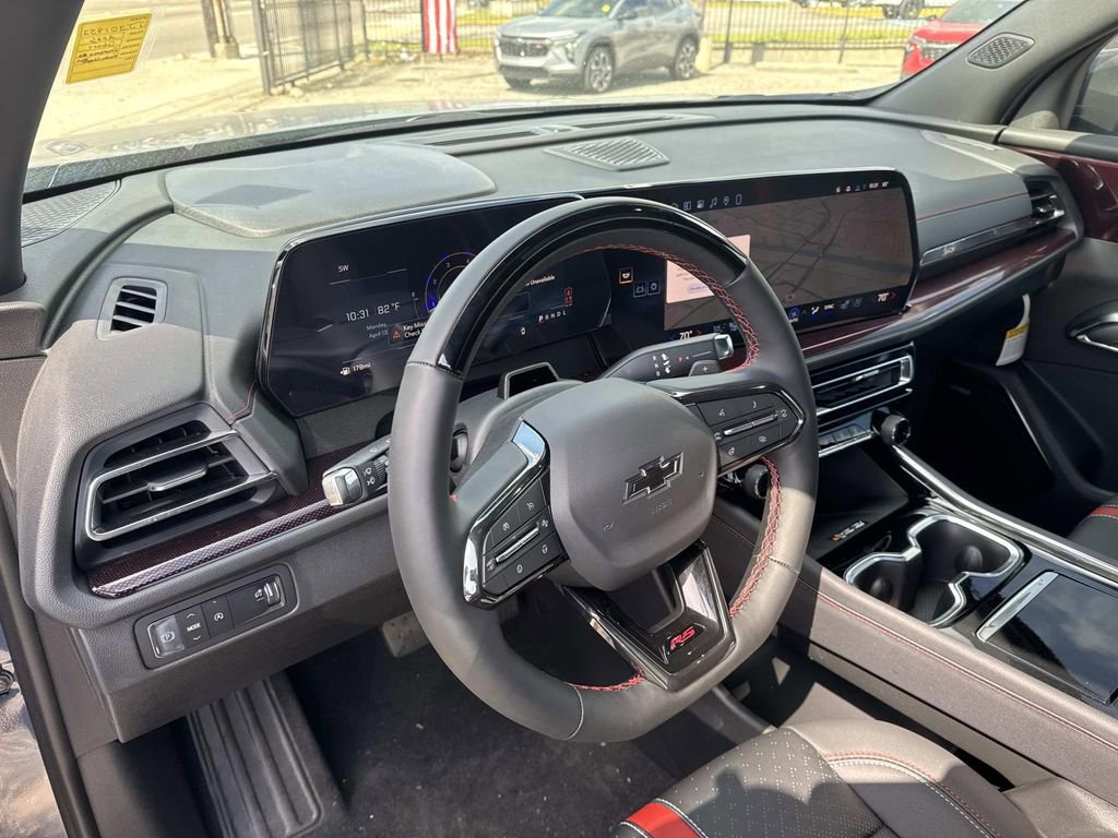 New 2026 Chevrolet Traverse RS FWD image 18