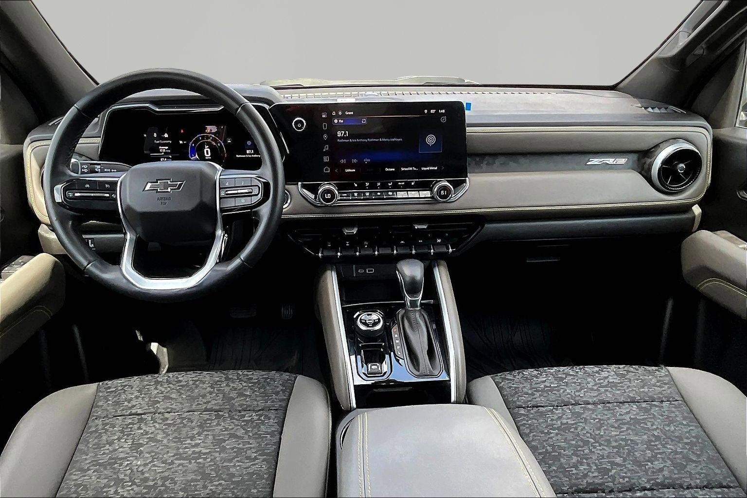 Used 2024 Chevrolet Colorado ZR2 w/ Technology Package image 8