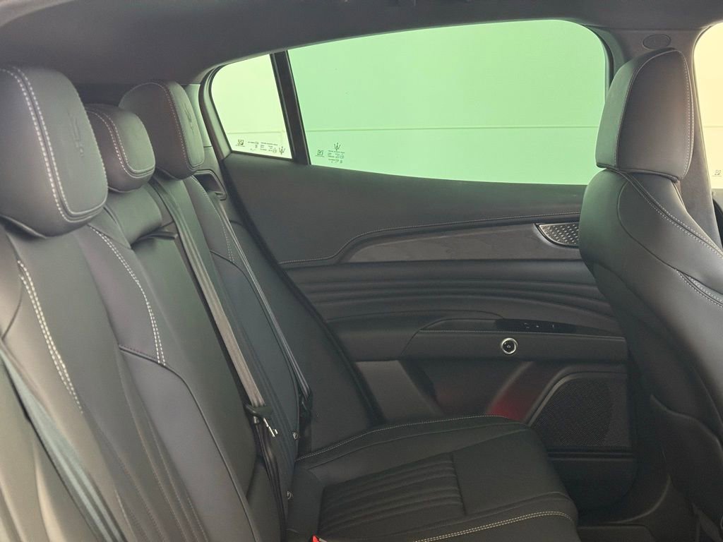 New 2025 Maserati Grecale Modena image 38