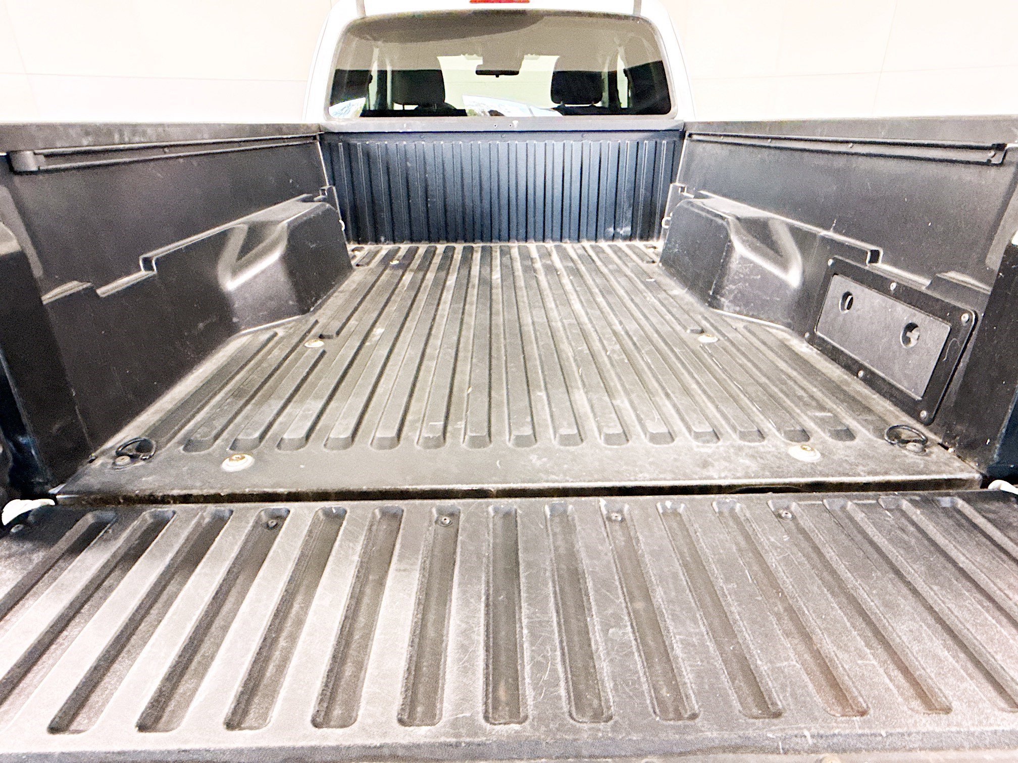 Used 2022 Toyota Tacoma SR image 34