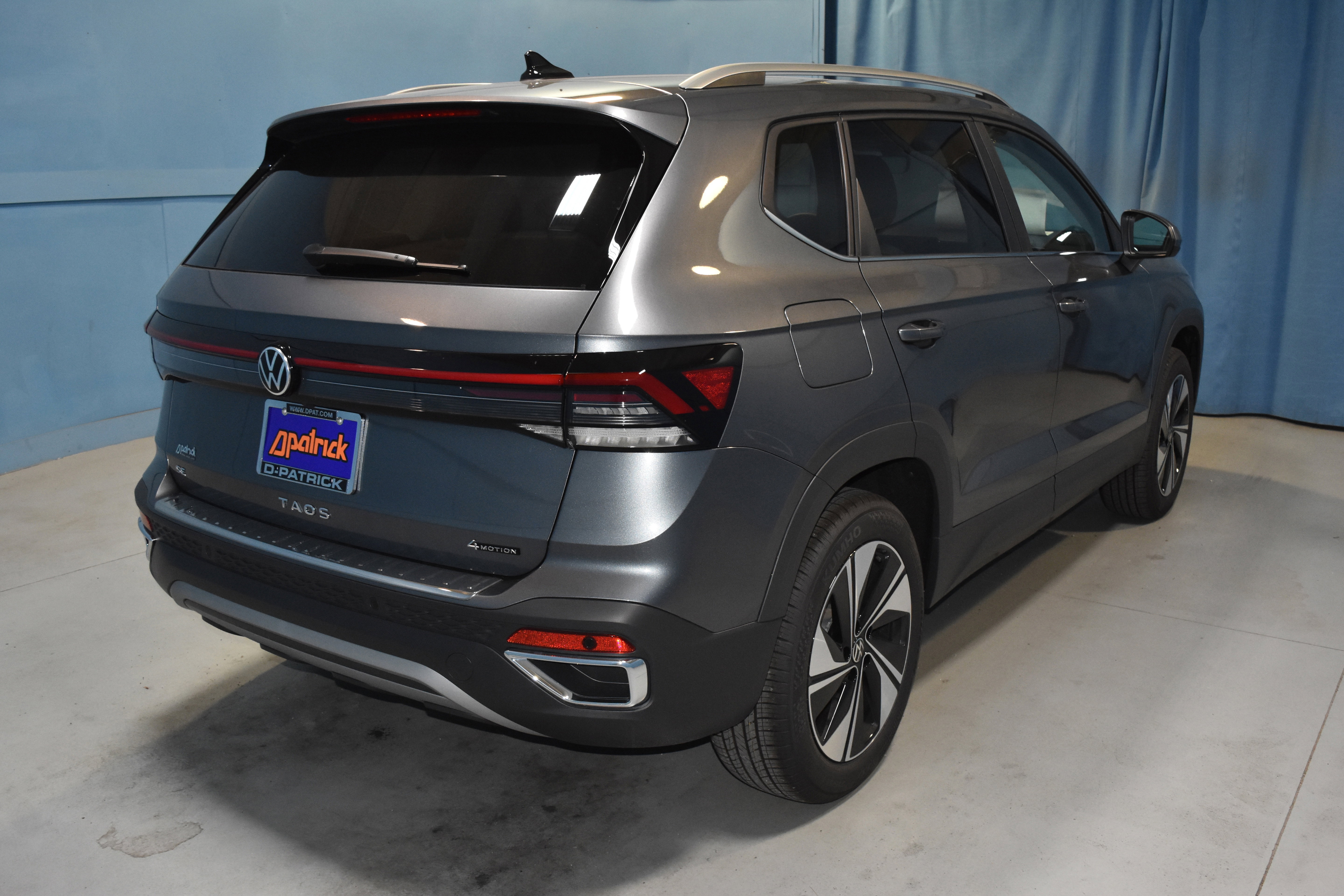 New 2025 Volkswagen Taos SE image 21