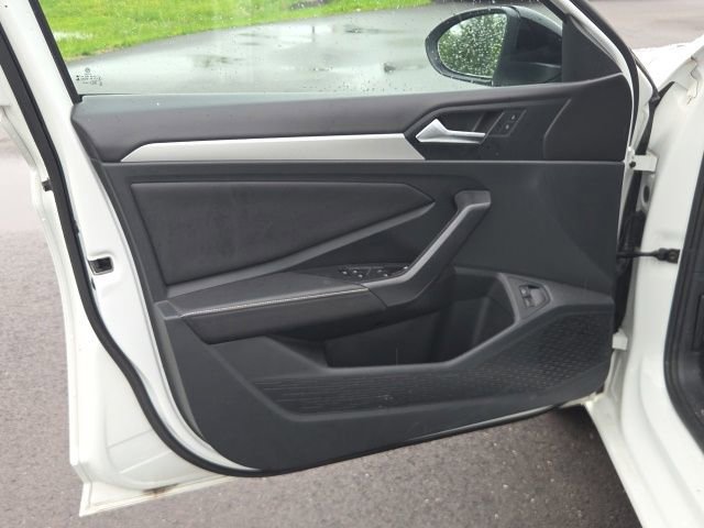 Used 2024 Volkswagen Jetta Sport FWD image 20