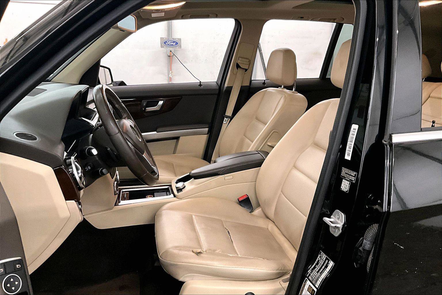 Used 2015 Mercedes-Benz GLK 350 4MATIC image 25