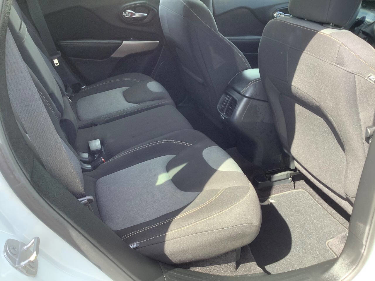 Used 2017 Jeep Cherokee Sport w/ Trailer Tow Group image 35