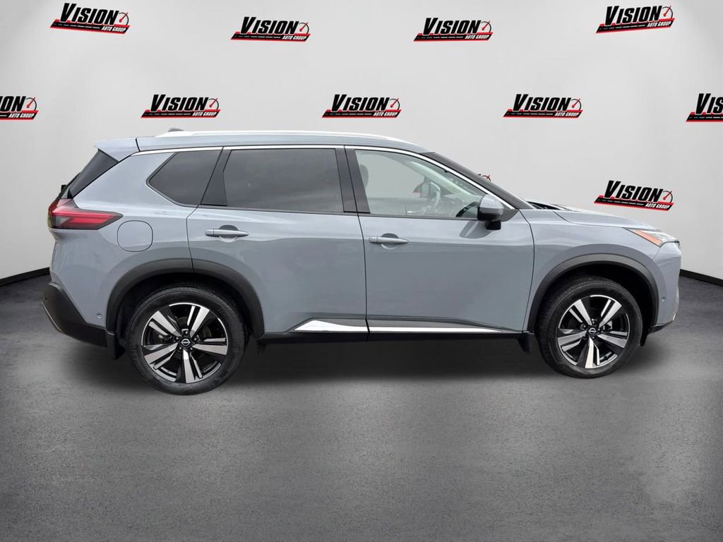 Used 2023 Nissan Rogue SL w/ SL Premium Package image 4