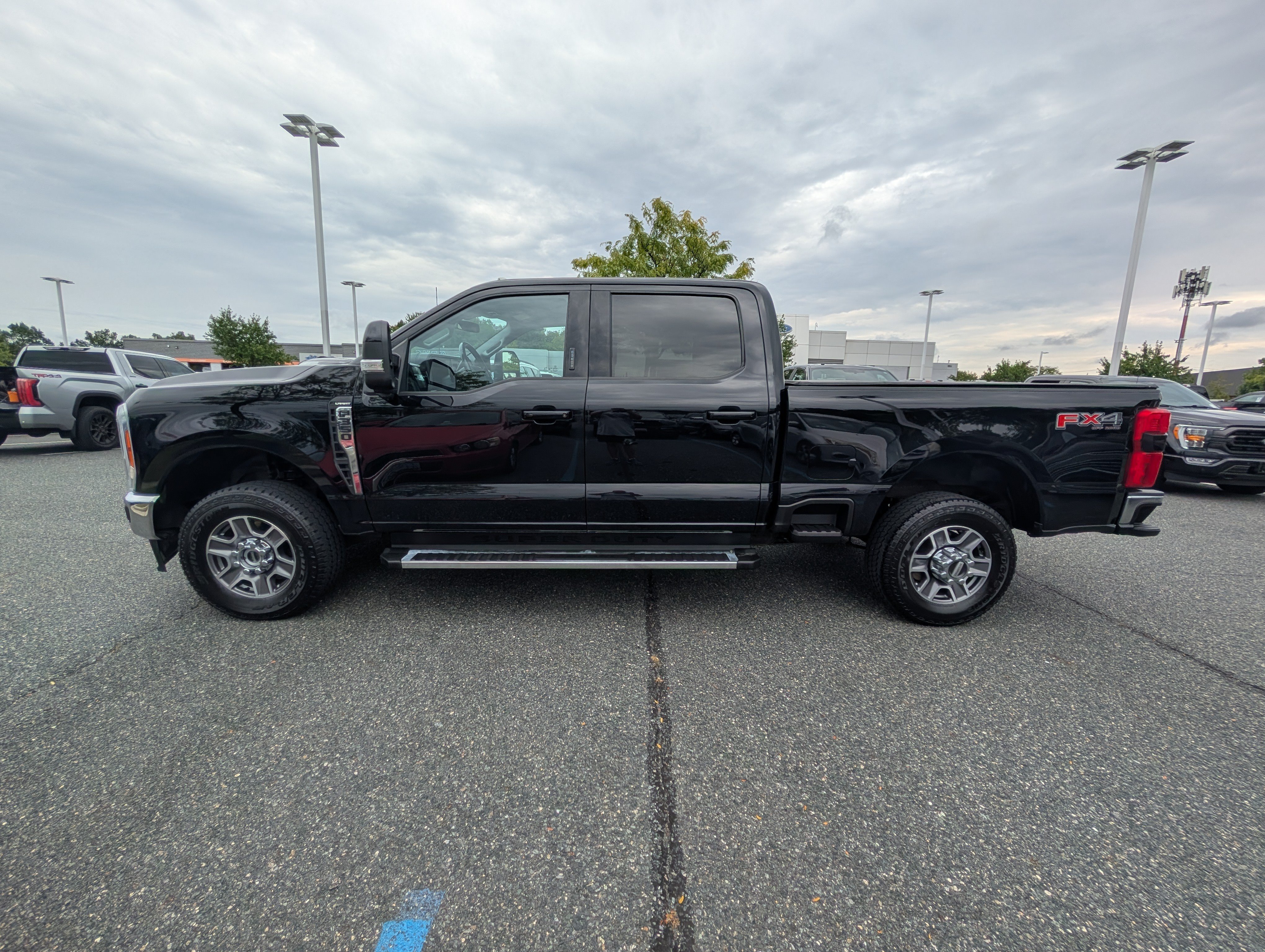 Certified 2023 Ford F350 Lariat AWD/4WD image 7