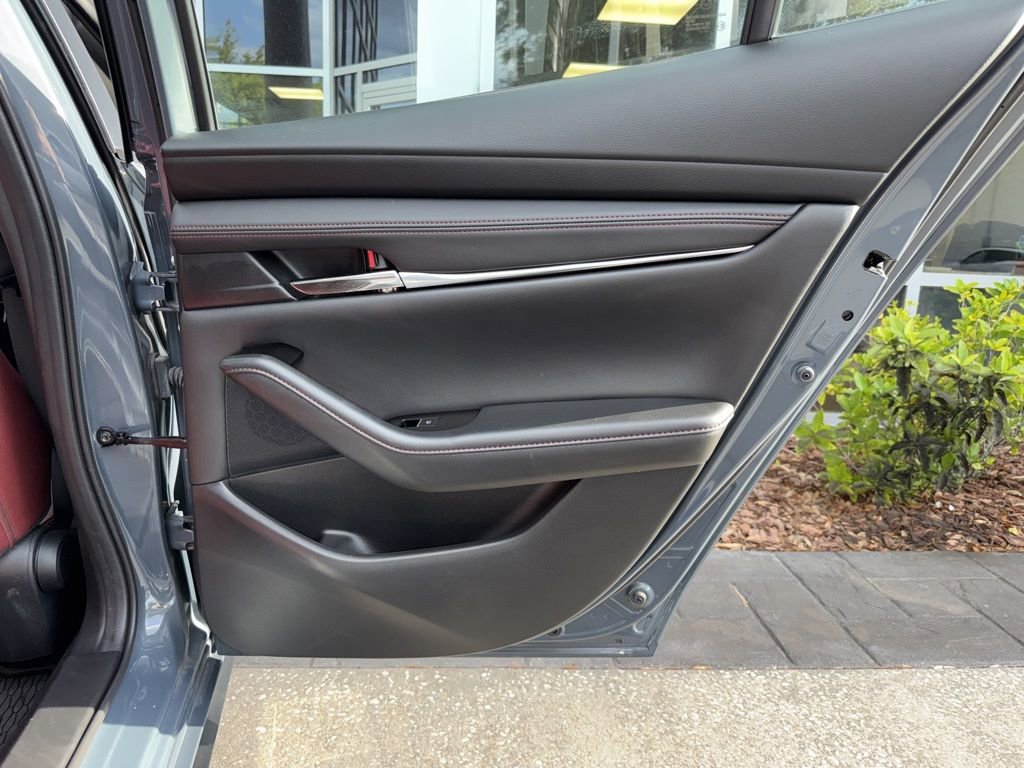 Used 2022 MAZDA MAZDA3 s FWD image 24
