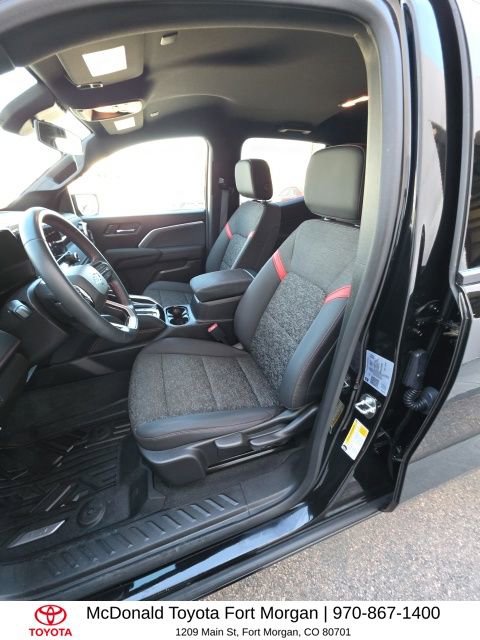 Used 2023 Chevrolet Colorado Z71 image 11