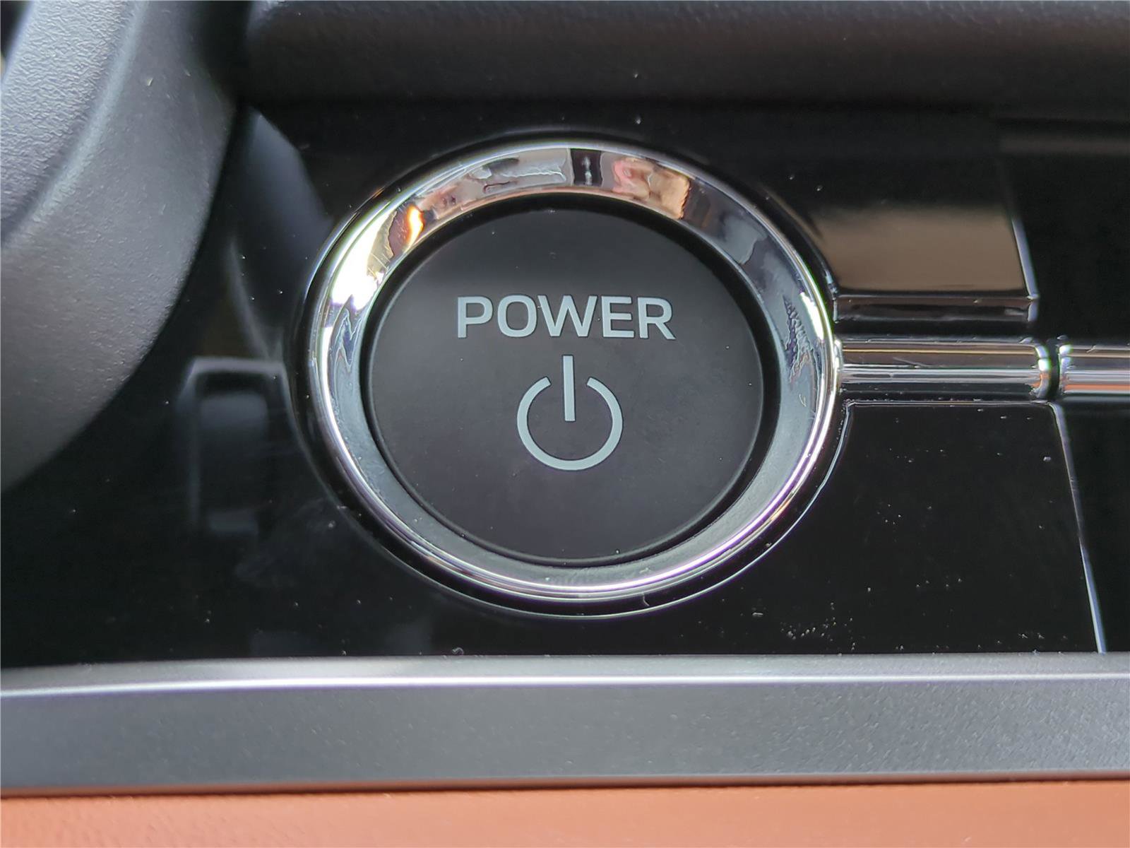 New 2025 Mitsubishi Outlander SEL image 36