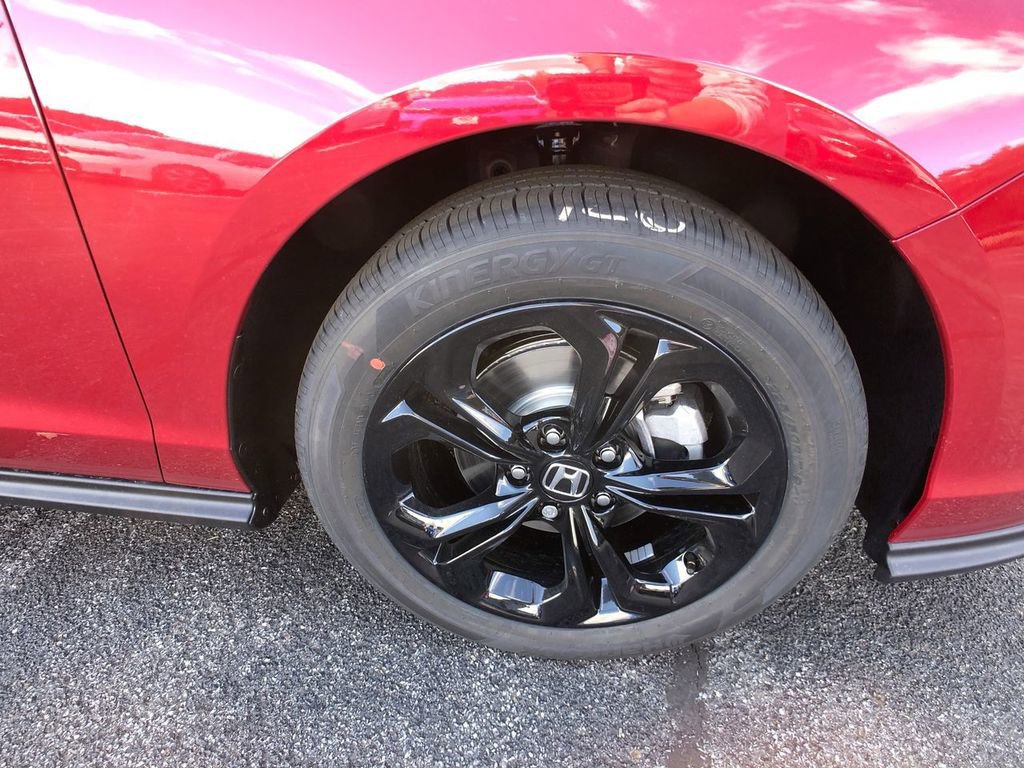 Used 2025 Honda Accord SE image 10