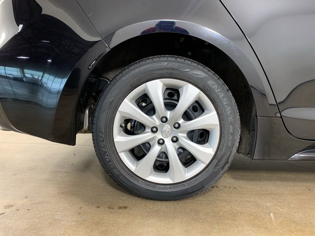 Used 2023 Toyota Corolla LE image 37