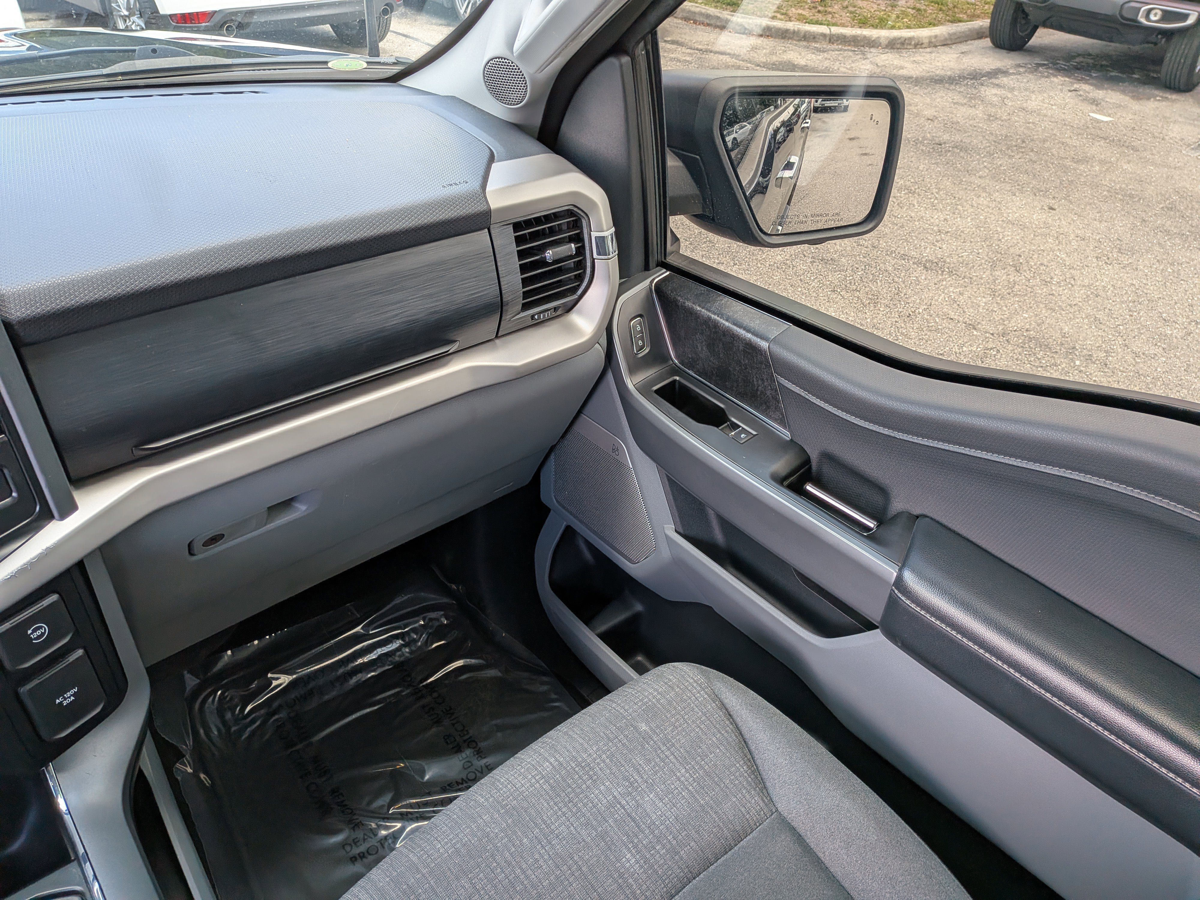 Used 2021 Ford F150 XLT w/ Equipment Group 302A High RWD image 18