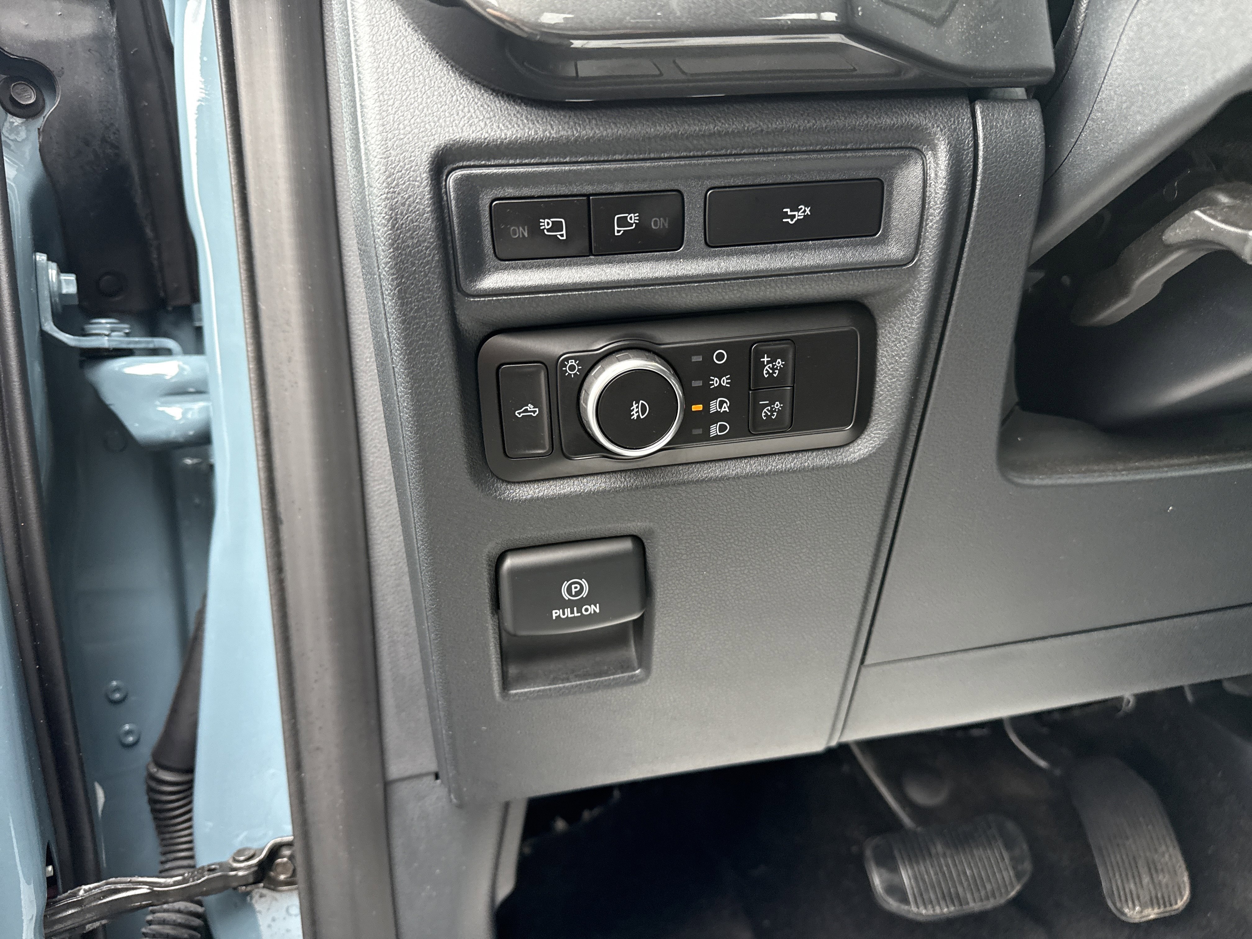 Certified 2023 Ford F150 XLT w/ Equipment Group 302A High image 19