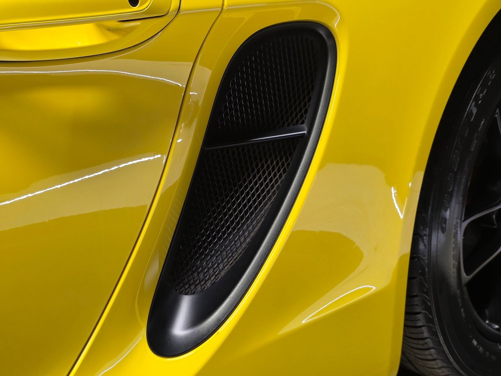 Used 2015 Porsche Cayman image 48