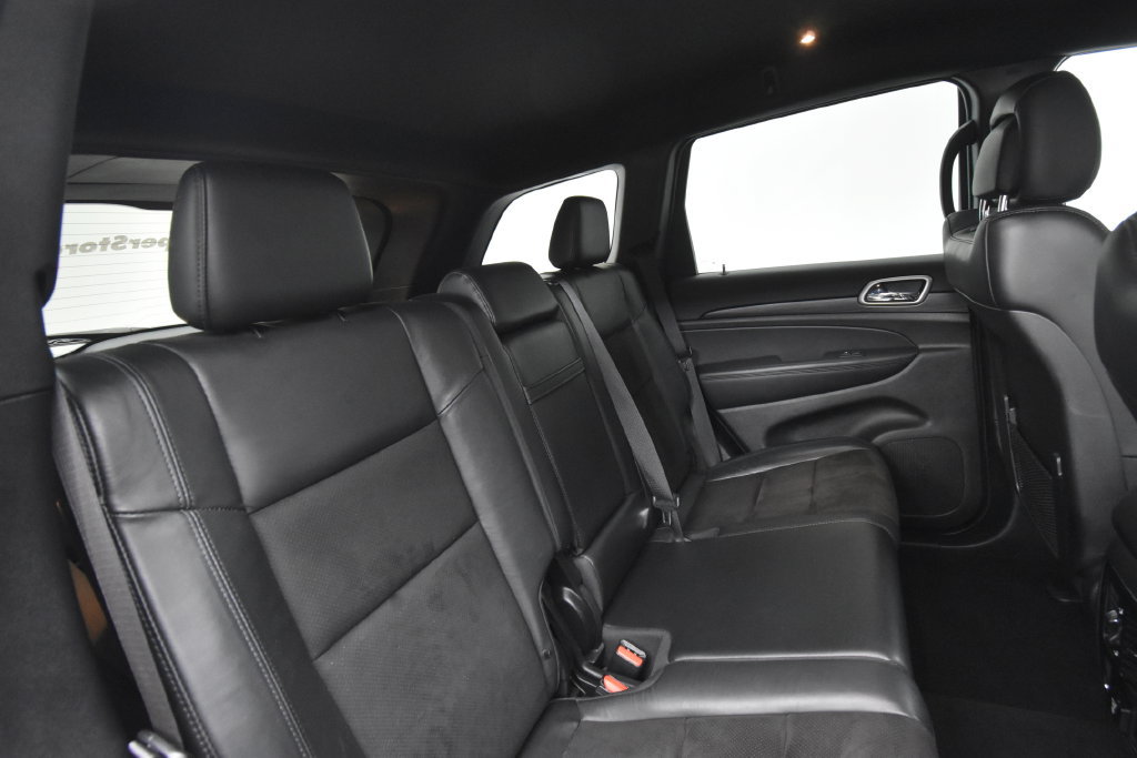 Used 2020 Jeep Grand Cherokee Altitude AWD/4WD image 18
