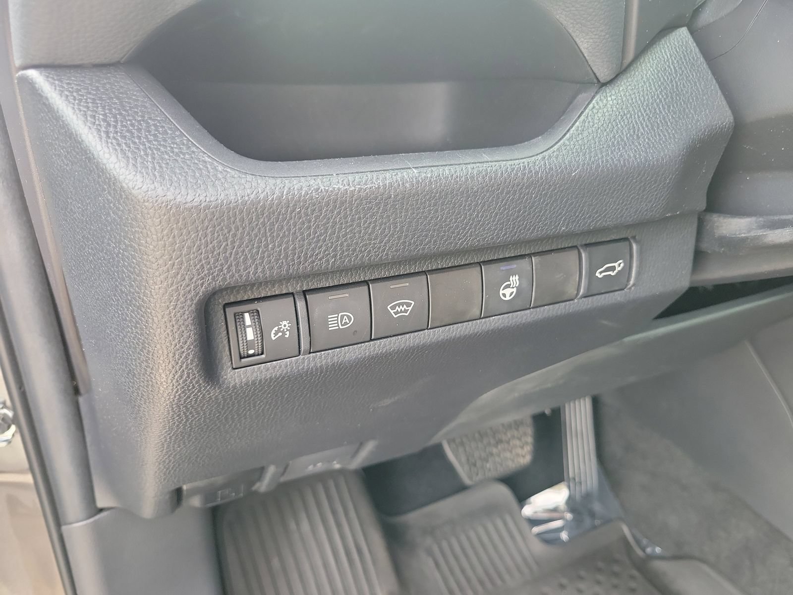Certified 2024 Toyota RAV4 XLE w/ Convenience Package AWD/4WD image 23