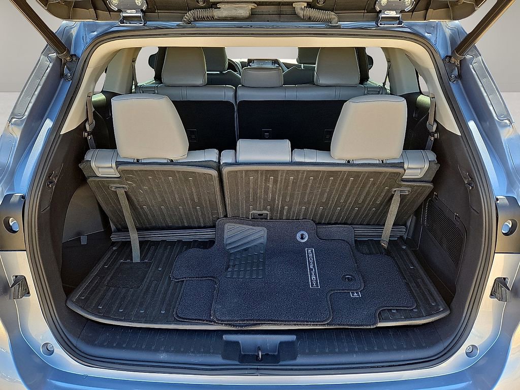 Used 2022 Toyota Highlander XLE image 14