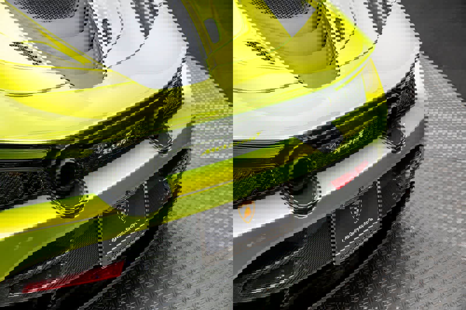 Used 2023 McLaren 720S Performance image 38