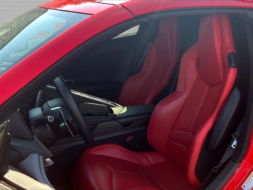 Used 2020 Chevrolet Corvette Stingray Coupe w/ Z51 Performance Package RWD image 17