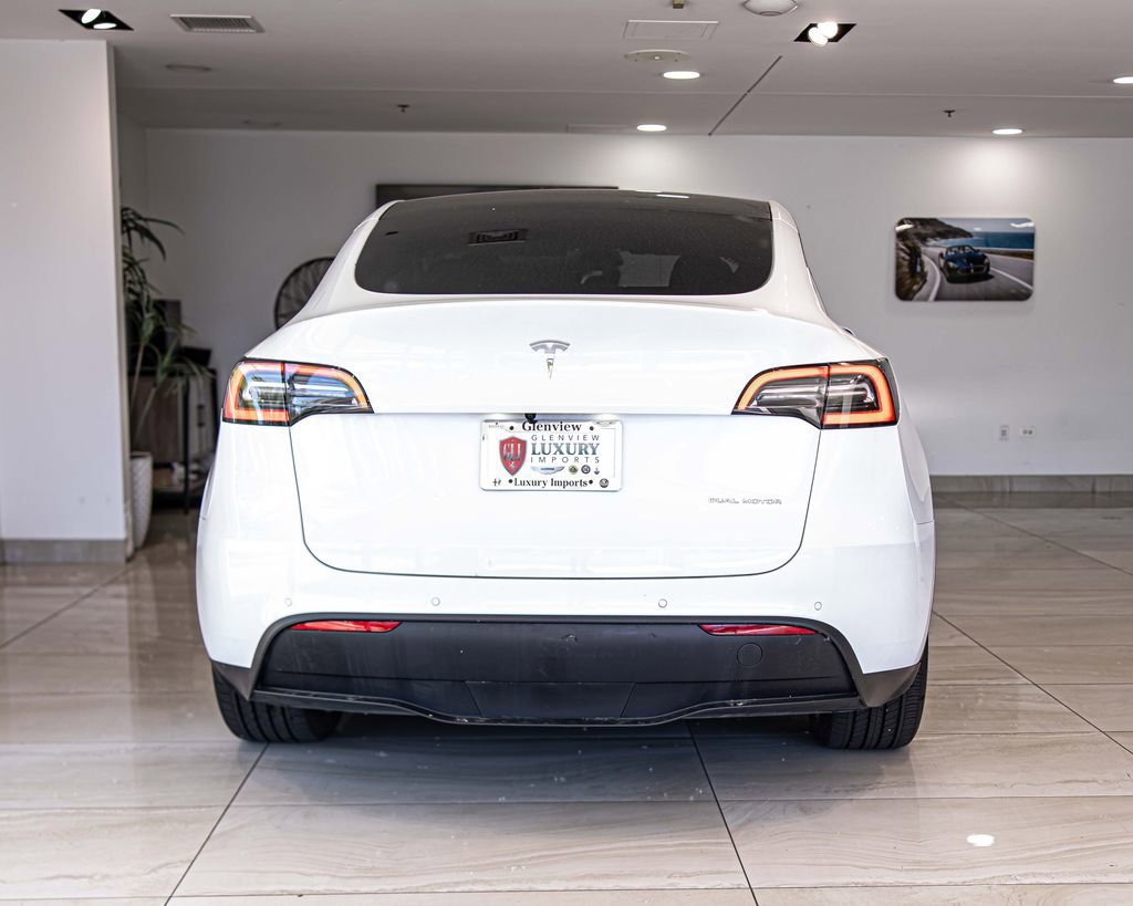 Used 2021 Tesla Model Y Long Range AWD/4WD image 14
