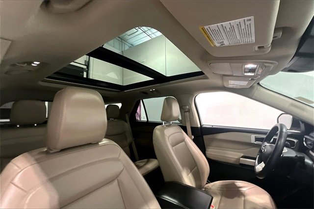 Used 2021 Ford Explorer XLT w/ Equipment Group 202A image 27