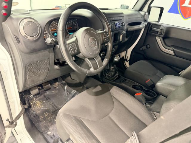 Used 2016 Jeep Wrangler Unlimited Sport w/ Connectivity Group image 21