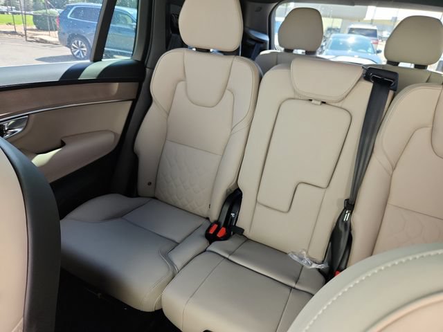 New 2026 Volvo XC90 B6 Plus w/ Protection Package Premier AWD/4WD image 14