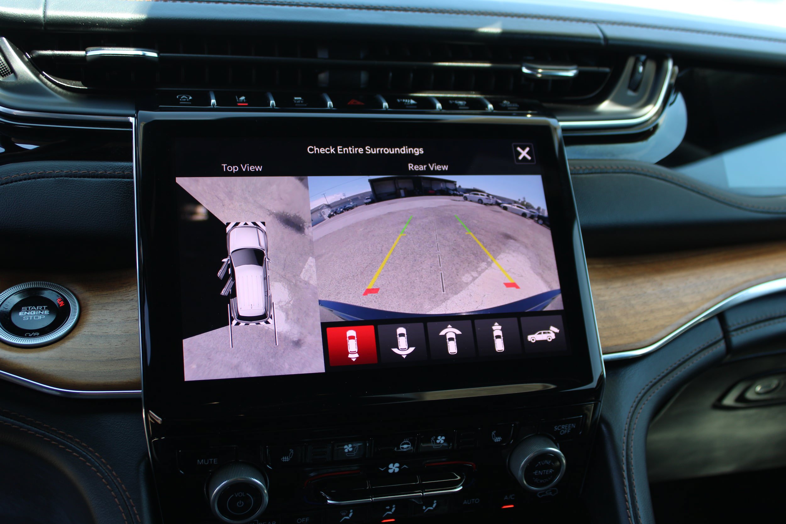 New 2025 Jeep Grand Cherokee Summit AWD/4WD image 29