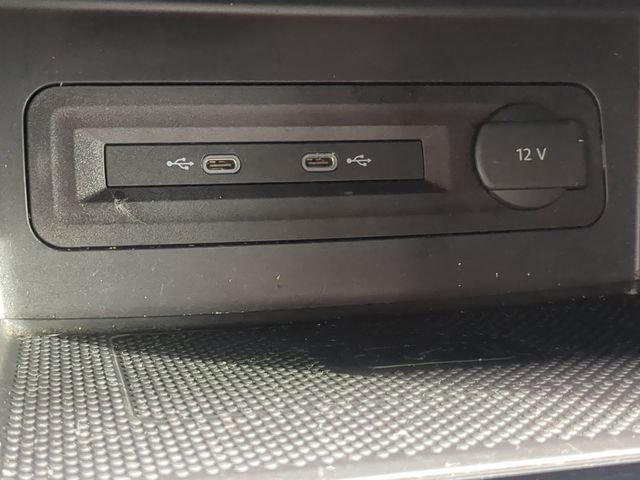 Certified 2022 Volkswagen Atlas Cross Sport SE w/ Panoramic Sunroof Package image 25